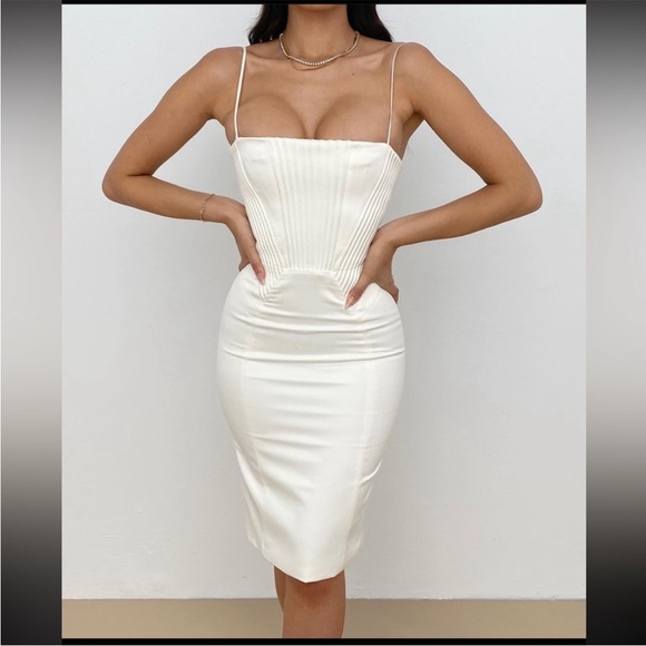 House of CB ‘Lorelei’ Ivory Satin Corset Midi Dress NWOT - Picture 7 of 9